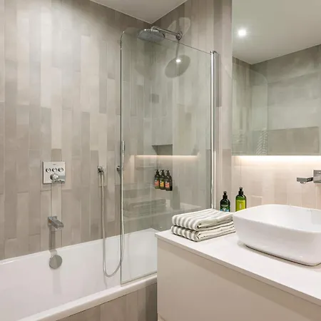 My Showroom- Marais - Lancry - Luxury Family Avec Climatisation Lägenhet