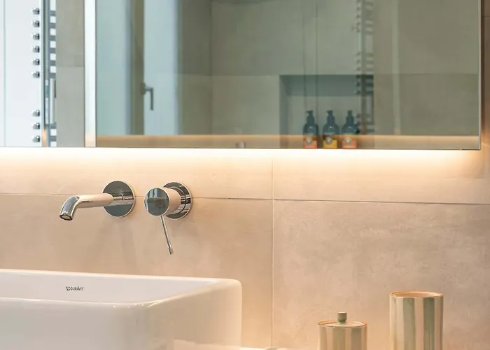 Spacious Luxury Le Marais Ac 5-stars Comfort