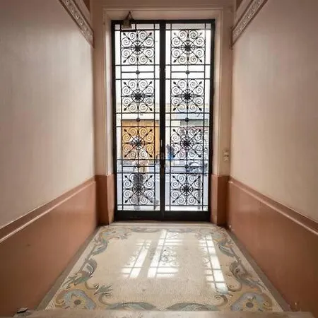 Marais - My Showroom * Parijs